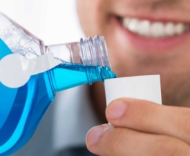 ĐIỂM MẶT CÁC LOẠI NƯỚC SÚC MIỆNG TRỊ HÔI MIỆNG CỰC HIỆU QUẢ