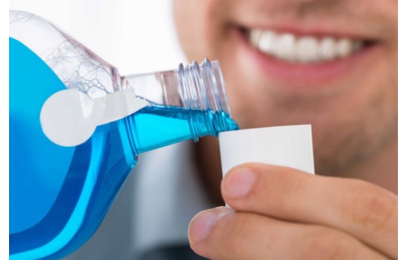 ĐIỂM MẶT CÁC LOẠI NƯỚC SÚC MIỆNG TRỊ HÔI MIỆNG CỰC HIỆU QUẢ