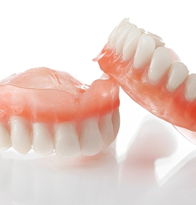 RĂNG SỨ THÁO LẮP